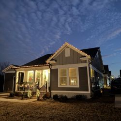 Our residents truly sleighed the holidays! 🎅🎄✨ From sparkling décor to festive flair, here are our 1st, 2nd, and 3rd place winners! Plus our amazing runner-ups! A huge thank you to all of our residents who participated and filled our community with holiday cheer, joy, and sparkle!❄️🎁

#lovewhereyoulive #community #rental #fortmillmoms #charlotte