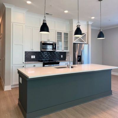 Home-cooked meals just taste better at The Lodges at Fort Mill. 🍽️ Welcome home 

#lodgesfortmill #townhomes #apartments #ranchstylehome #forrent #fortmillsc #indianland #charlotte #rockhill #sc