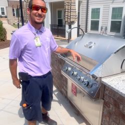 🔥 Grill & Chill at Lodges Fort Mill! 🔧 Join Jason, our awesome Service Manager, as he shows you how to master the grills like a pro. Perfect for your next BBQ! 🍔🌭 #FortMillLiving #GrillTips #CommunityVibes