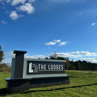 A sign you’ve arrived somewhere special.

As we head into the new year, Lodges at Fort Mill is excited to welcome our newest residents to a thoughtfully designed neighborhood—where modern homes meet open space and everyday comfort. ✨

Here’s to new beginnings and a neighborhood you’ll be proud to call home.

#LodgesAtFortMill #NewNeighborhood #FortMillLiving #WelcomeHome #NewYearNewHome