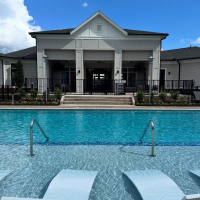 ☀️ Summer is here, and the fun starts now! Splash into sunny days and memory-making moments with the whole family at The Lodges at Fort Mill 💦🏡