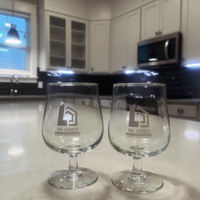 Cheers to new beginnings! 🍻 We’re excited to welcome our newest residents to The Lodges at Fort Mill. Here’s to making memories, great neighbors, and the perfect place to call home. 🏡 #NewResidents #FortMillLiving #LodgesAtFortMill #CheersToHome