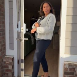 Do you want a house tour?! ✨ Schedule your tour today and come see our C3 floor plan featuring a spacious two-car garage! #fortmillsc #apartment #homes